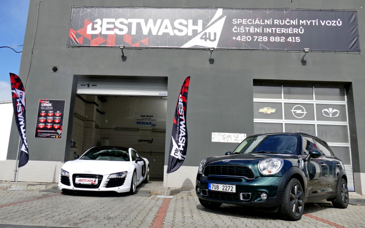 V myčce se dostane vašemu vozu kompletní péče. Foto: Oldřich Hájek